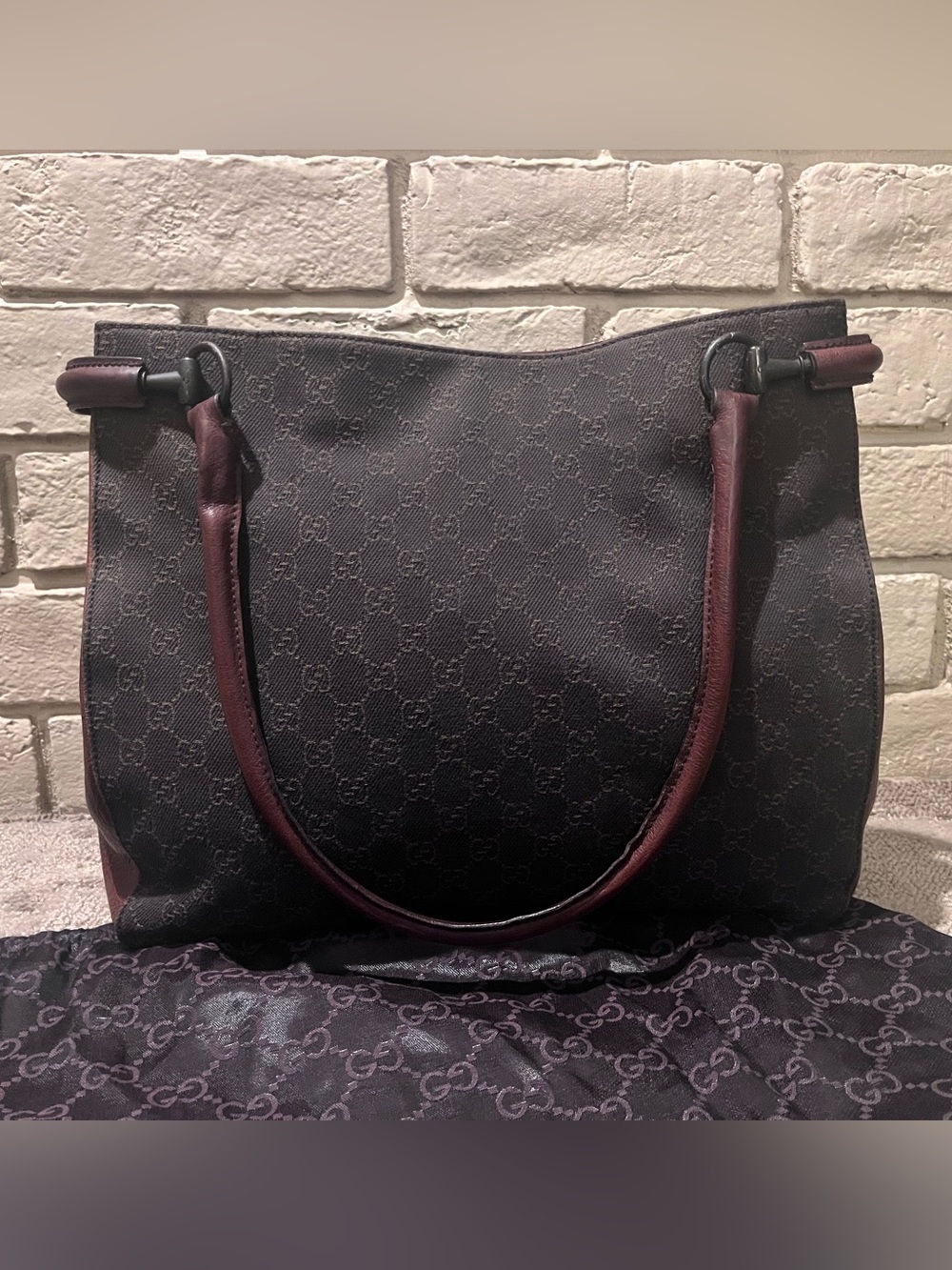 Vintage Gucci Tom Ford Era Authentic GG Canvas Horsebit shoulder Tote Bag